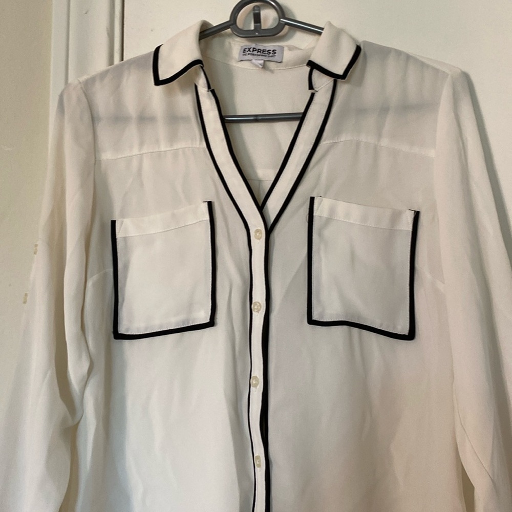 Express contrast tipped button down shirt with pockets